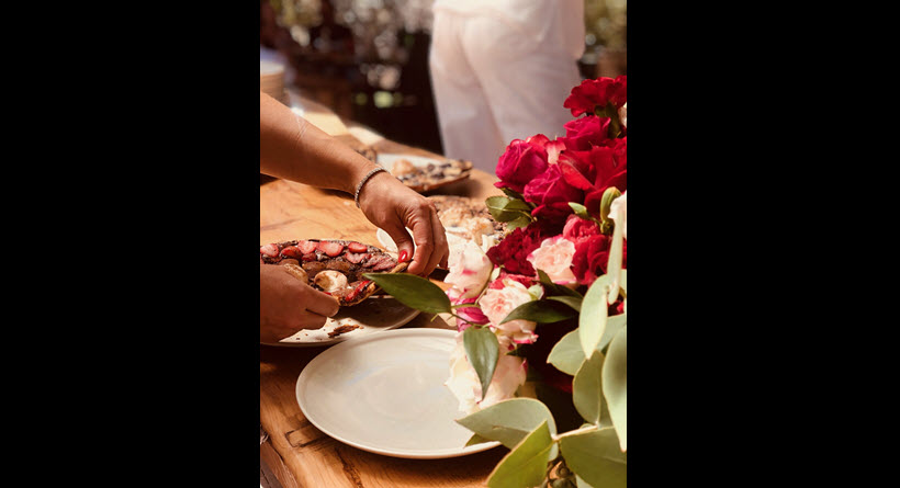 plating food